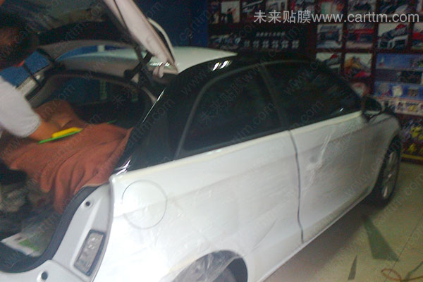 后档施工中